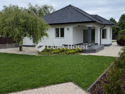 Eladó családi ház Veresegyház