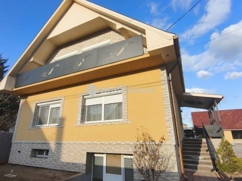 Eladó családi ház Ócsa