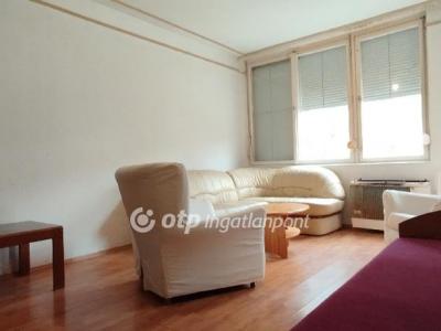 Eladó lakás Jászberény