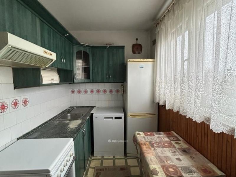 Eladó lakás Győr