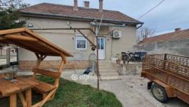 Eladó családi ház Makó