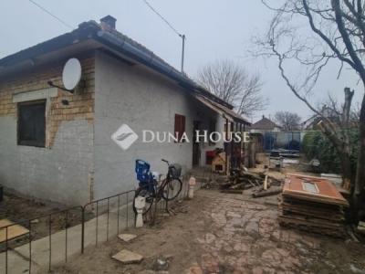 Eladó családi ház Üllő