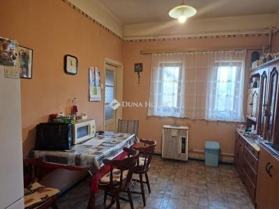 Eladó családi ház Zsámbok