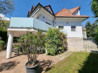 Eladó családi ház Budapest