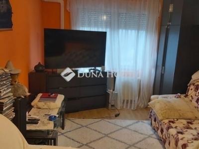 Eladó lakás Tököl