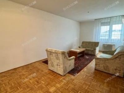 Eladó lakás Kecskemét