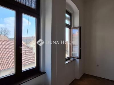 Eladó lakás Pécs