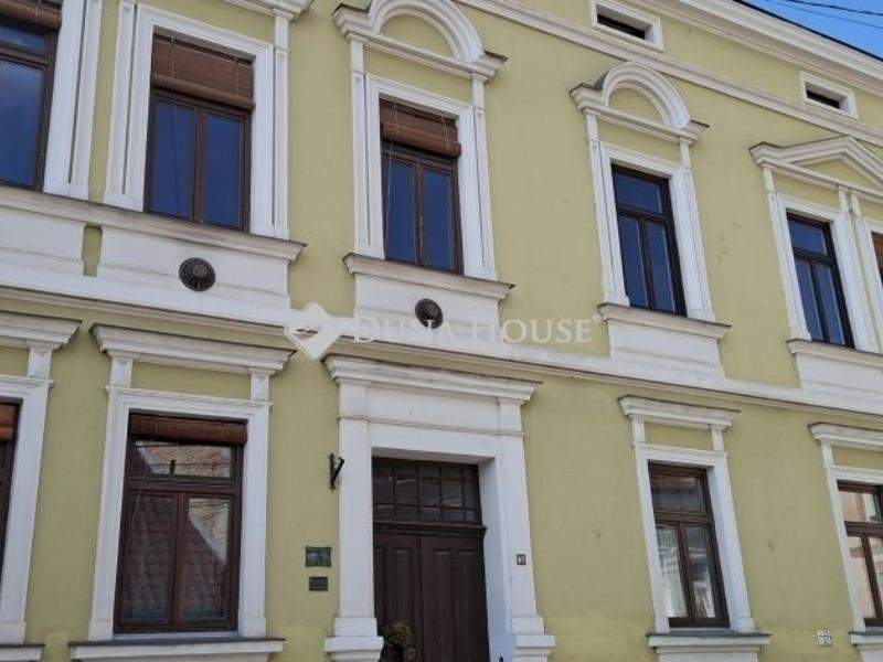 Eladó lakás Pécs