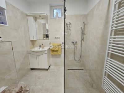 Eladó családi ház Pécs