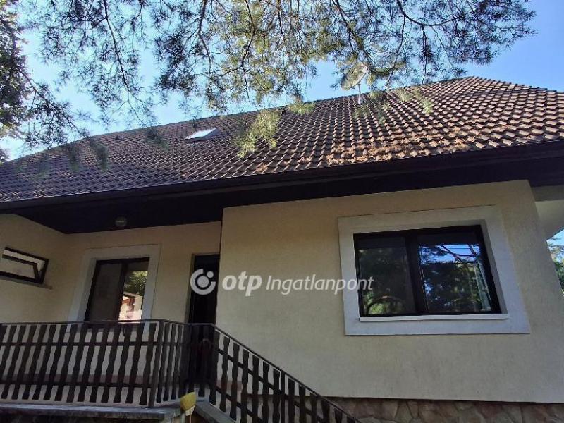 Eladó családi ház Budapest