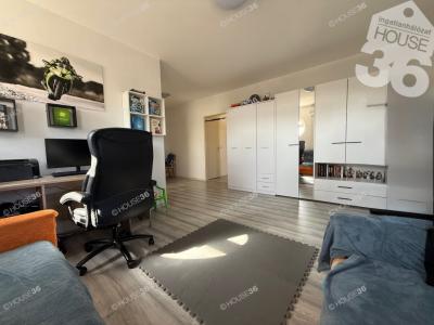 Eladó lakás Kecskemét