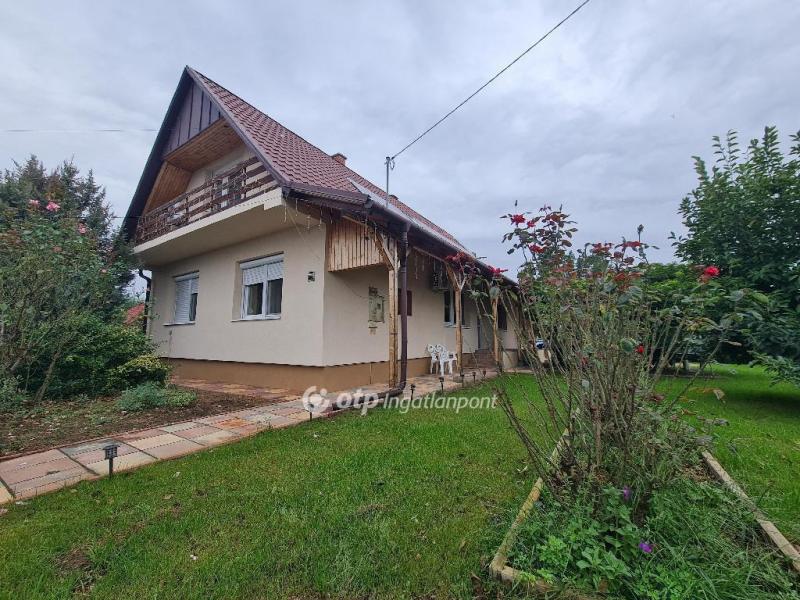 Eladó családi ház Kálmánháza