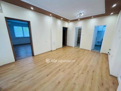 Eladó családi ház Nyírbogdány