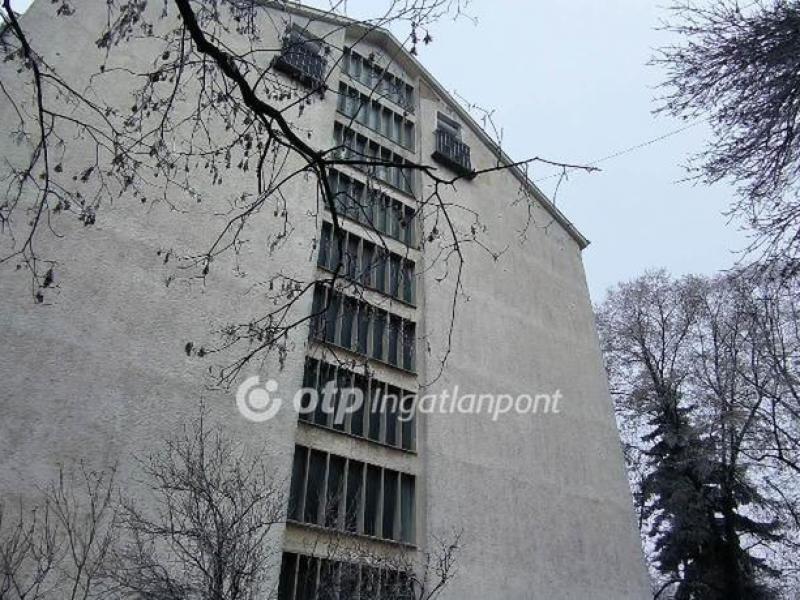 Eladó lakás Békéscsaba