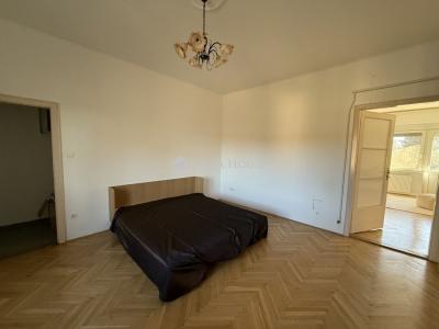 Eladó lakás Pécs