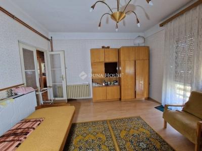 Eladó családi ház Budapest