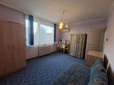 Eladó lakás Hatvan