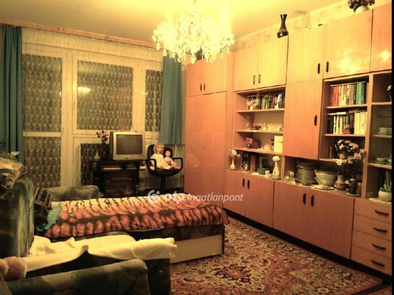 Eladó lakás Székesfehérvár