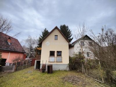 Eladó családi ház Péteri