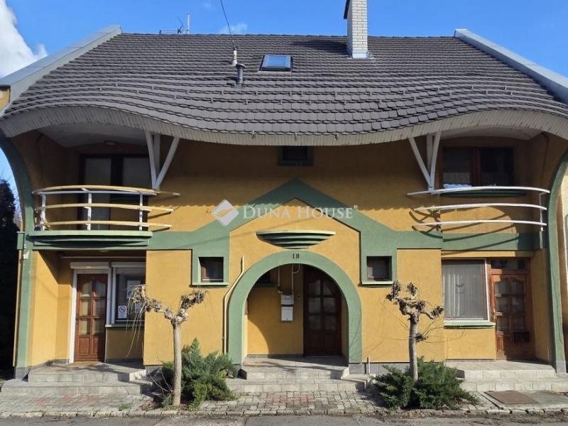 Eladó családi ház Szolnok