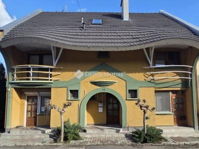 Eladó családi ház Szolnok