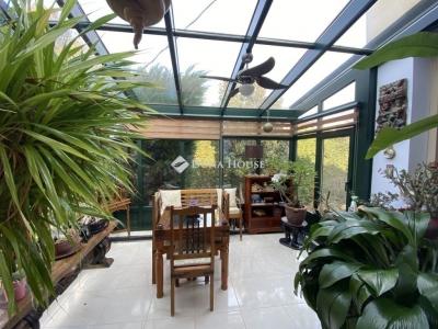 Eladó családi ház Budapest