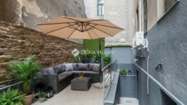 Eladó iroda családi házban Budapest