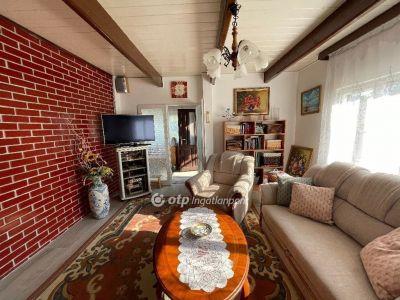 Eladó családi ház Orosháza