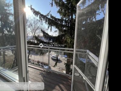 Eladó lakás Bicske