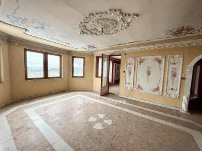 Eladó családi ház Szigethalom