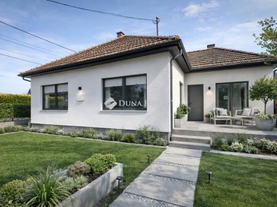Eladó családi ház Tököl