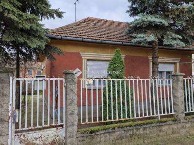 Eladó családi ház Monor Monorierdő