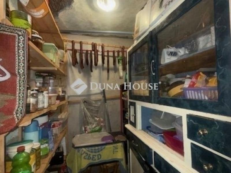 Eladó családi ház Vecsés