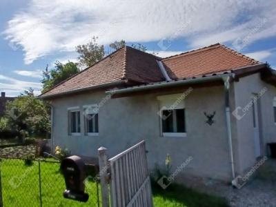 Eladó családi ház Nagykapornak