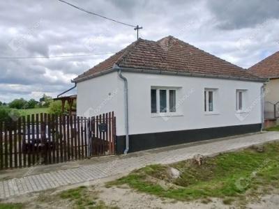Eladó családi ház Batyk