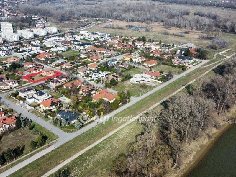 Eladó családi ház Győr