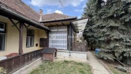 Eladó családi ház Érd