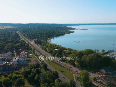 Eladó lakás Balatonkenese