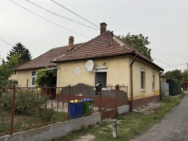 Eladó családi ház Dunavecse