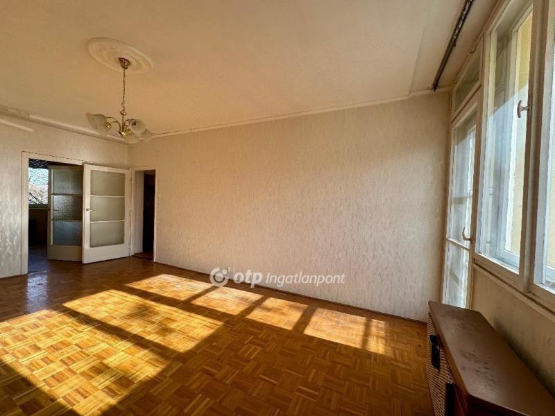 Eladó lakás Debrecen