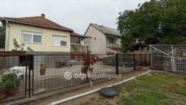 Eladó családi ház Hatvan