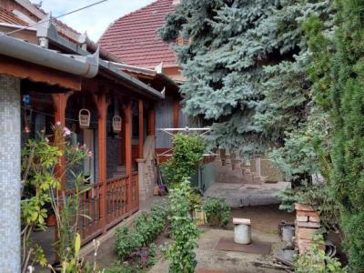 Eladó családi ház Hatvan