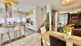 Eladó családi ház Pécs