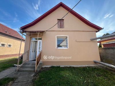 Eladó családi ház Berettyóújfalu