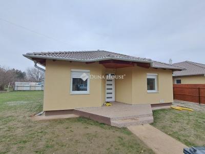 Eladó családi ház Csévharaszt