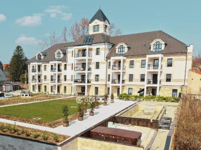 Eladó lakás Balatonkenese