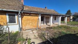 Eladó családi ház Szentes