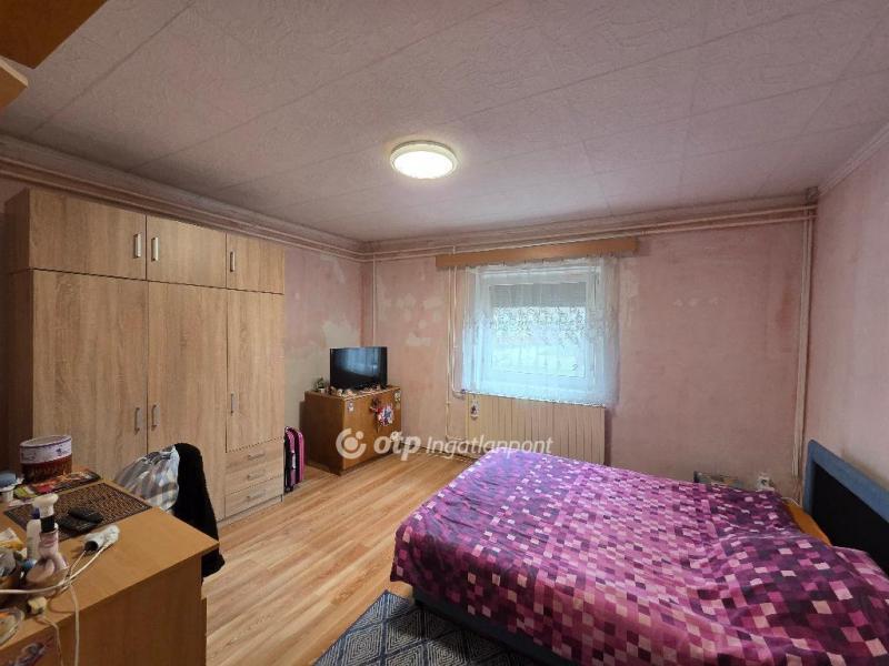 Eladó családi ház Szentes