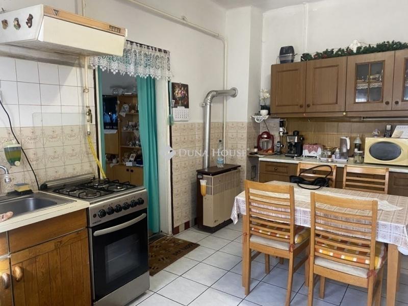 Eladó családi ház Monor