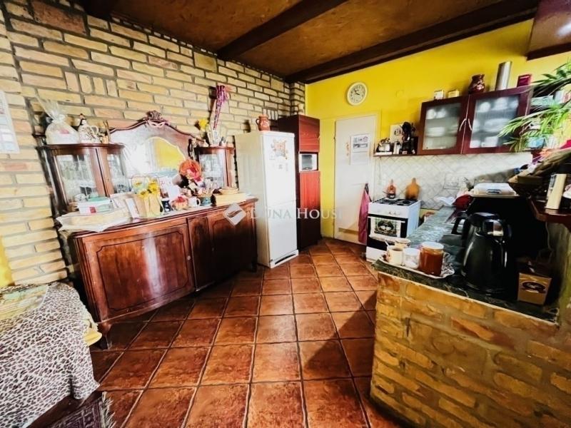 Eladó családi ház